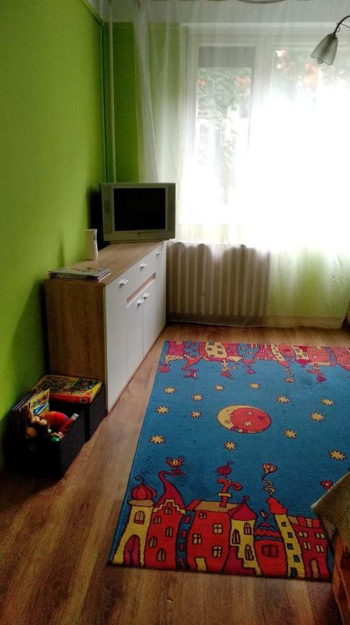 Gesztenyes Apartman Mişcolţ Exterior foto